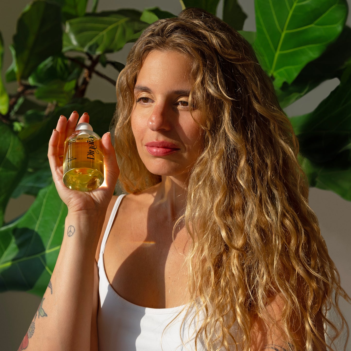 Nourish Skin Oil by Dinaïa - Clean, vegan formula for radiant skin, free from harmful chemicals